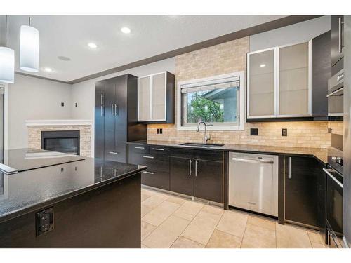 2427 52 Avenue Sw, Calgary, AB - Indoor Photo Showing Kitchen With Upgraded Kitchen