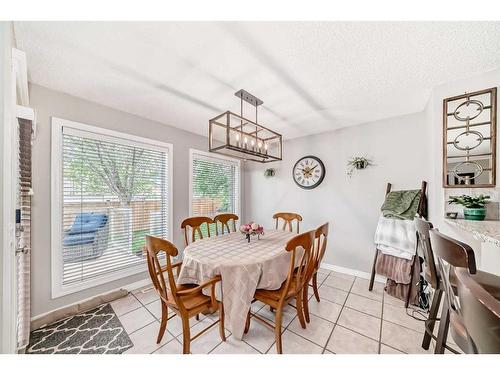 98 Coville Circle Ne, Calgary, AB - Indoor Photo Showing Dining Room