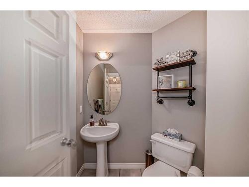 98 Coville Circle Ne, Calgary, AB - Indoor Photo Showing Bathroom