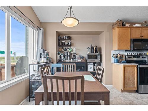 194 Copperfield Gardens Se, Calgary, AB - Indoor