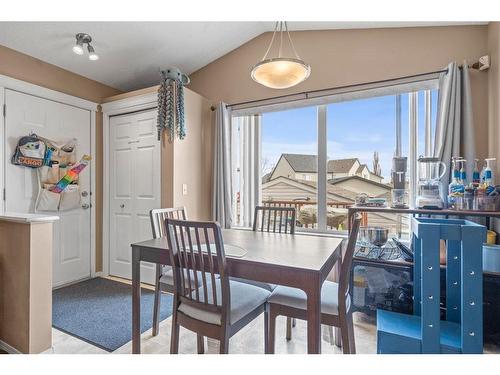 194 Copperfield Gardens Se, Calgary, AB - Indoor Photo Showing Dining Room