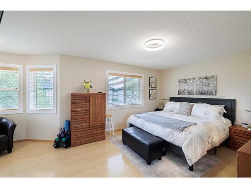 8 Canoe Road Sw, Airdrie, AB - Indoor Photo Showing Bedroom