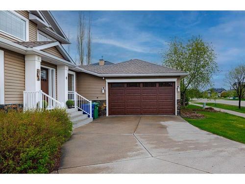 8 Canoe Road Sw, Airdrie, AB - Outdoor