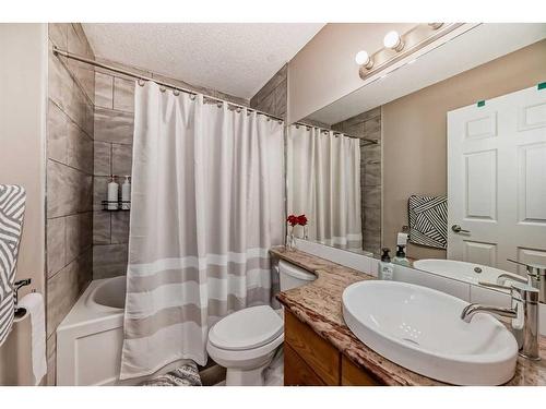 15 Coral Sands Place Ne, Calgary, AB - Indoor Photo Showing Bathroom