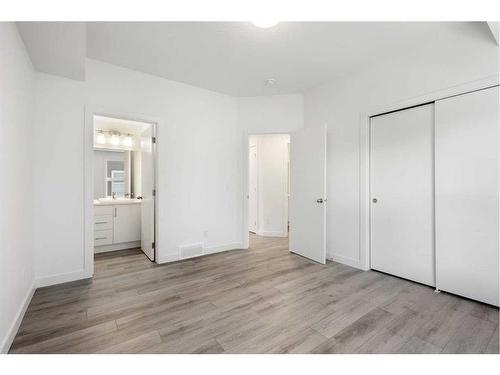 #134-2117 81 Street Sw, Calgary, AB - Indoor Photo Showing Other Room