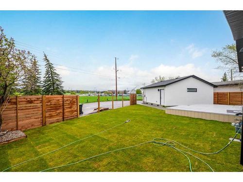 407 Wilkinson Place Se, Calgary, AB - Outdoor With Backyard