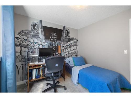 1080 Kings Heights Road Se, Airdrie, AB - Indoor Photo Showing Other Room