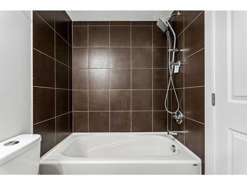 427-355 Taralake Way Ne, Calgary, AB - Indoor Photo Showing Bathroom