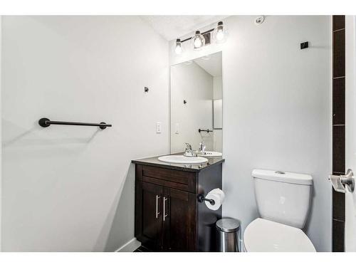 427-355 Taralake Way Ne, Calgary, AB - Indoor Photo Showing Bathroom