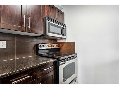 427-355 Taralake Way Ne, Calgary, AB - Indoor Photo Showing Kitchen