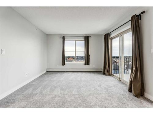 427-355 Taralake Way Ne, Calgary, AB - Indoor Photo Showing Other Room