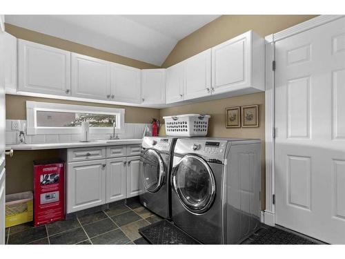 216 Evergreen Heath Sw, Calgary, AB - Indoor Photo Showing Laundry Room