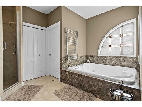 216 Evergreen Heath Sw, Calgary, AB - Indoor Photo Showing Bathroom
