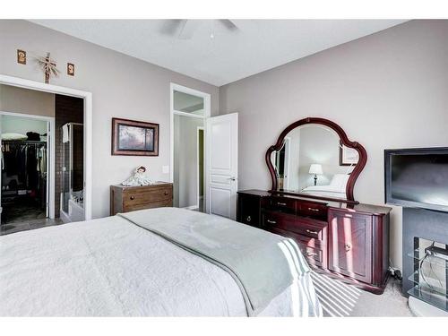 169 Auburn Crest Green Se, Calgary, AB - Indoor Photo Showing Bedroom