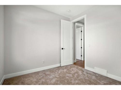 3112 14 Avenue Sw, Calgary, AB - Indoor Photo Showing Other Room