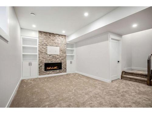 3112 14 Avenue Sw, Calgary, AB - Indoor With Fireplace