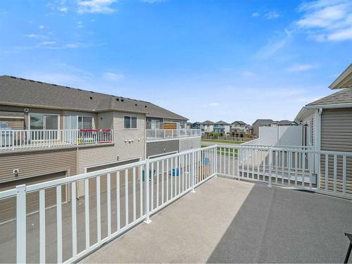 784 Osborne Drive Sw, Airdrie, AB - Outdoor With Exterior