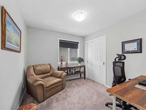 784 Osborne Drive Sw, Airdrie, AB - Indoor Photo Showing Office