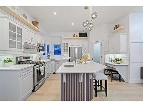 438 Rocky Ridge Cove Nw, Calgary, AB - Indoor Photo Showing Kitchen With Upgraded Kitchen