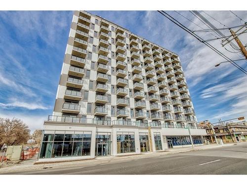 208-123 4 Street Ne, Calgary, AB - Outdoor With Facade