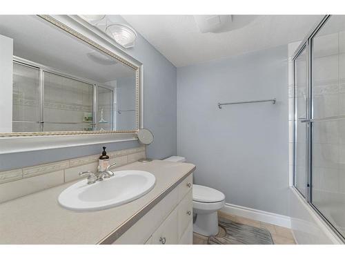 1150-1001 13 Avenue Sw, Calgary, AB - Indoor Photo Showing Bathroom