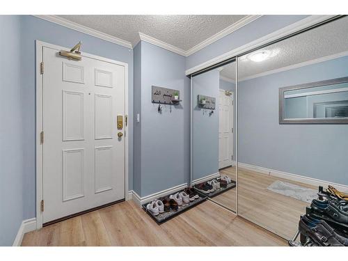 1150-1001 13 Avenue Sw, Calgary, AB - Indoor Photo Showing Other Room