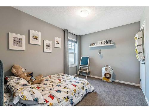 54 Walgrove Link Se, Calgary, AB - Indoor Photo Showing Bedroom