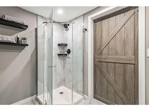 54 Walgrove Link Se, Calgary, AB - Indoor Photo Showing Bathroom