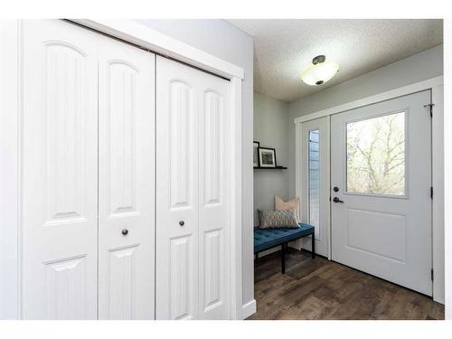 19 Dry Creek Bay, Airdrie, AB - Indoor Photo Showing Other Room