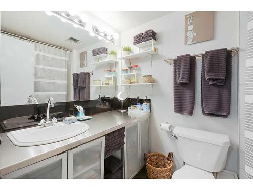 202-535 8 Avenue Se, Calgary, AB - Indoor Photo Showing Bathroom