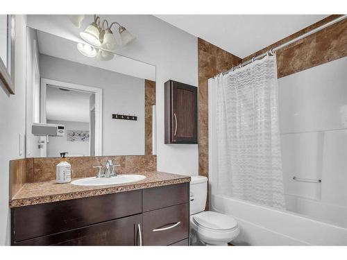 127 Kincora Heath Nw, Calgary, AB - Indoor Photo Showing Bathroom