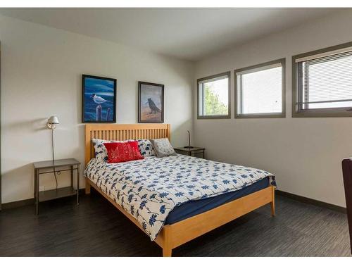 11 Westbluff Ridge, Rural Rocky View County, AB - Indoor Photo Showing Bedroom