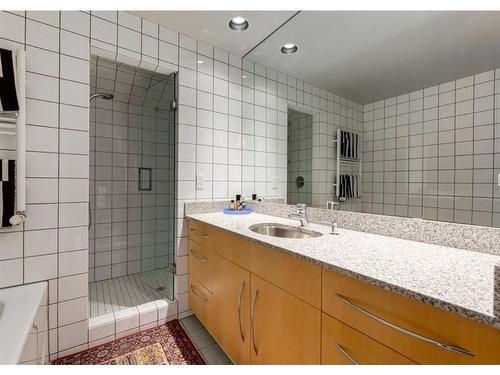 11 Westbluff Ridge, Rural Rocky View County, AB - Indoor Photo Showing Bathroom