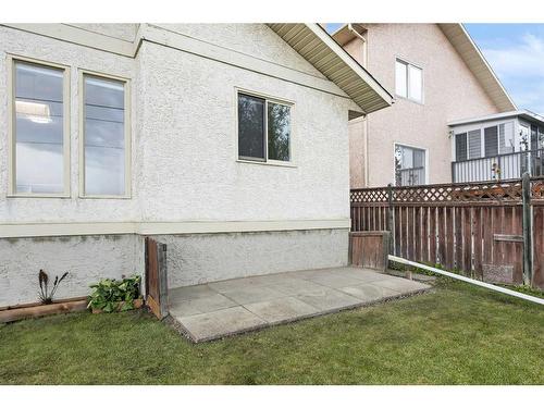 140 Sanderling Rise Nw, Calgary, AB - Outdoor With Exterior