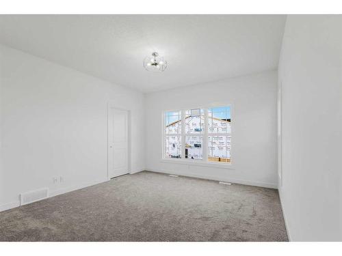 273 Herron Mews Ne, Calgary, AB - Indoor Photo Showing Other Room