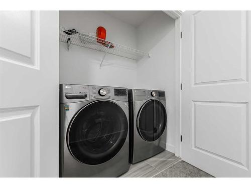 273 Herron Mews Ne, Calgary, AB - Indoor Photo Showing Laundry Room