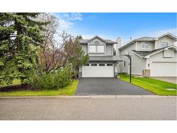 140 Shannon Crescent SW Calgary, AB T2Y 2T7
