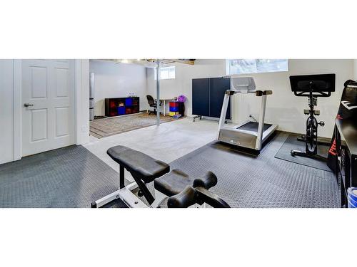 7211 Kananaskis Drive Sw, Calgary, AB - Indoor Photo Showing Gym Room