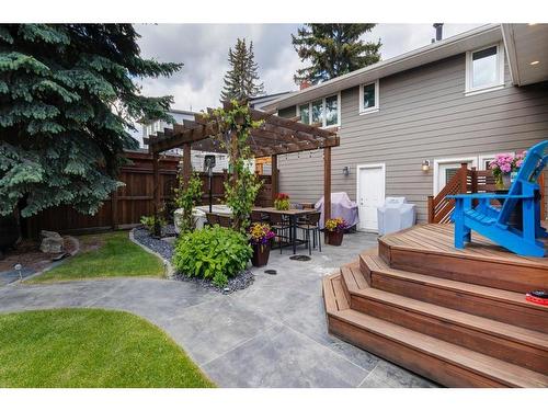 7211 Kananaskis Drive Sw, Calgary, AB - Outdoor With Deck Patio Veranda With Exterior