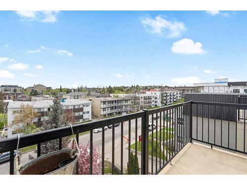 401-1724 26 Avenue Sw, Calgary, AB - Outdoor With View