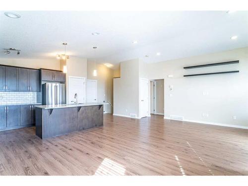 322-2400 Ravenswood View Se, Airdrie, AB - Indoor Photo Showing Bathroom