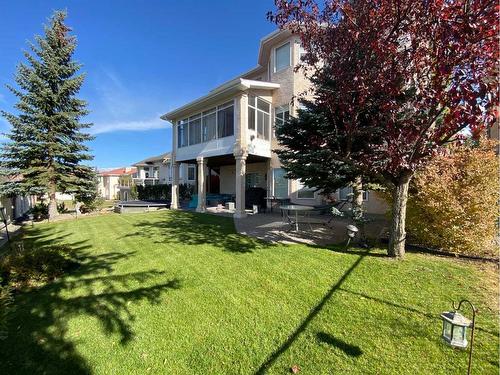 59 Signature Heights Sw, Calgary, AB - Outdoor With Backyard
