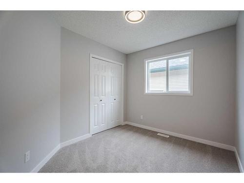 40 Tuscany Valley Park Nw, Calgary, AB - Indoor Photo Showing Other Room