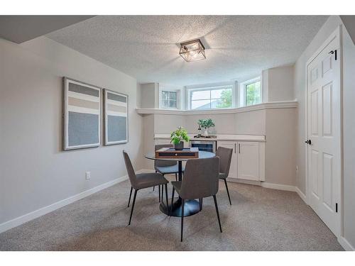 40 Tuscany Valley Park Nw, Calgary, AB - Indoor Photo Showing Dining Room