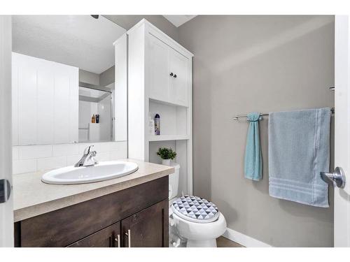 27 Redstone Circle Ne, Calgary, AB - Indoor Photo Showing Bathroom
