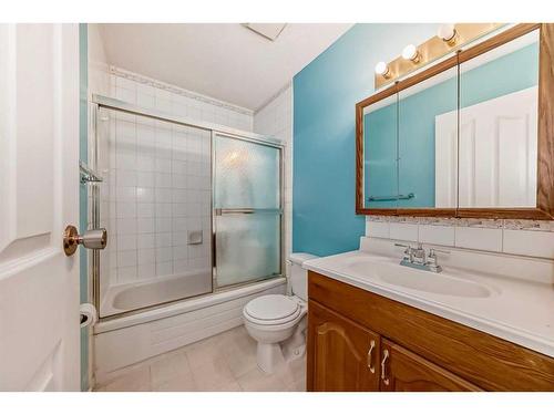 1035 Marcombe Crescent Ne, Calgary, AB - Indoor Photo Showing Bathroom
