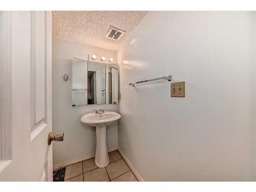 1035 Marcombe Crescent Ne, Calgary, AB - Indoor Photo Showing Bathroom