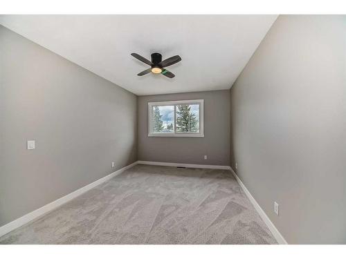 1439 Pensacola Way Se, Calgary, AB - Indoor Photo Showing Other Room