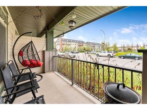 127 Copperpond Common Se, Calgary, AB - Outdoor With Exterior