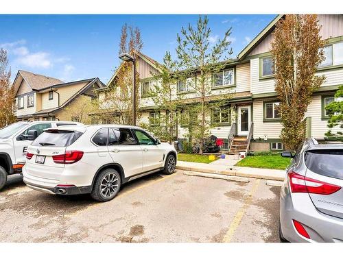 127 Copperpond Common Se, Calgary, AB - Outdoor